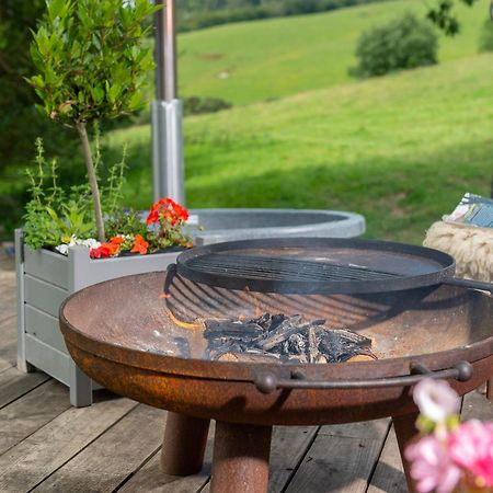 Tilbury Shepherd Huts With Hot Tubs Plus Holiday Cottages West Bagborough Zewnętrze zdjęcie