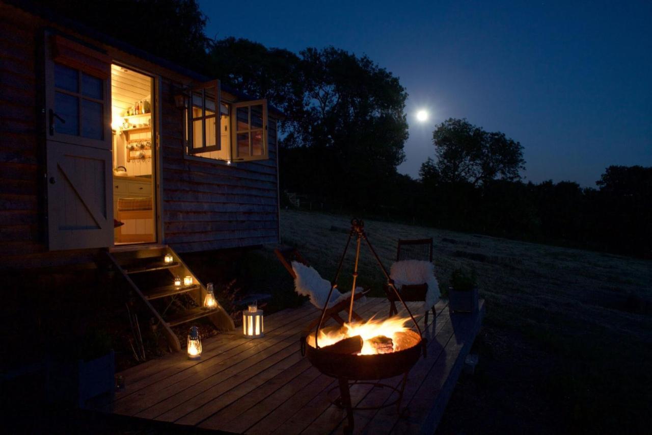 Tilbury Shepherd Huts With Hot Tubs Plus Holiday Cottages West Bagborough Zewnętrze zdjęcie