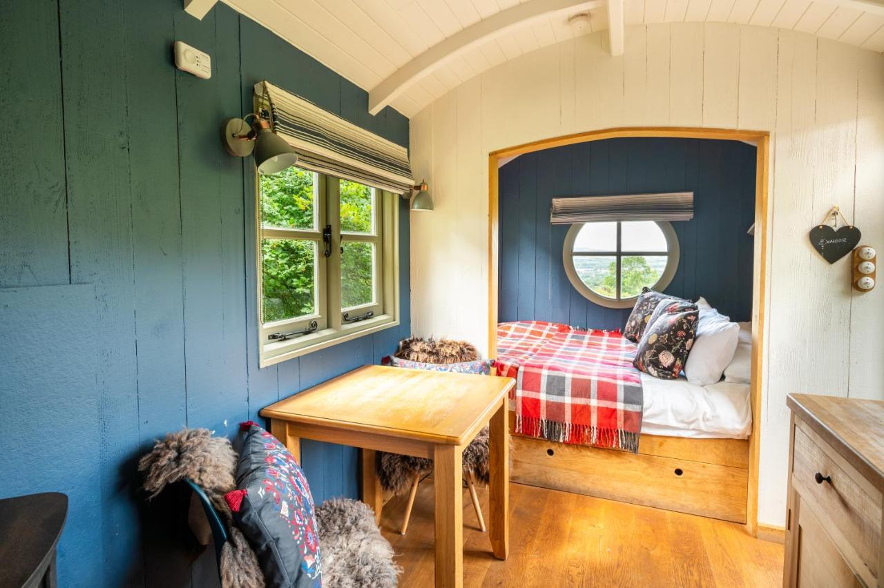 Tilbury Shepherd Huts With Hot Tubs Plus Holiday Cottages West Bagborough Zewnętrze zdjęcie