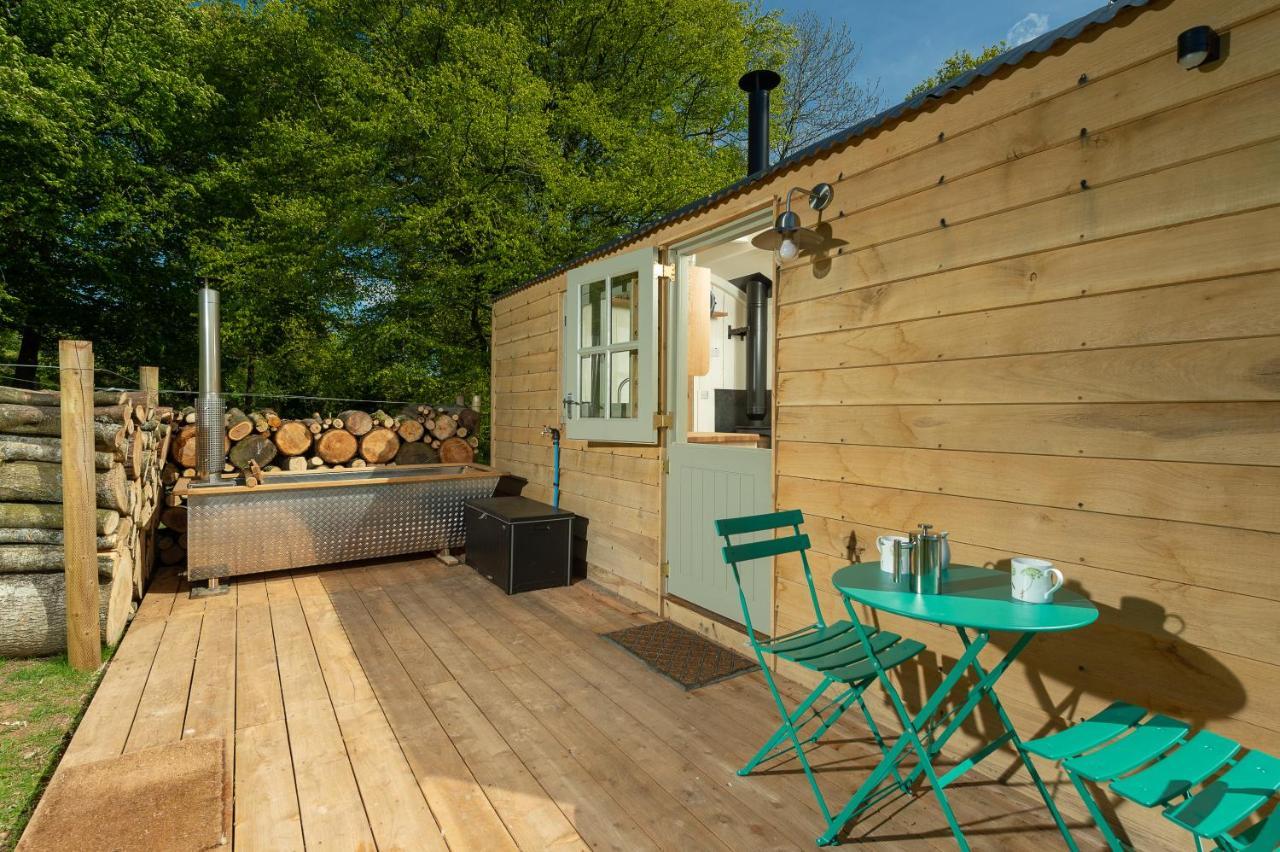 Tilbury Shepherd Huts With Hot Tubs Plus Holiday Cottages West Bagborough Zewnętrze zdjęcie