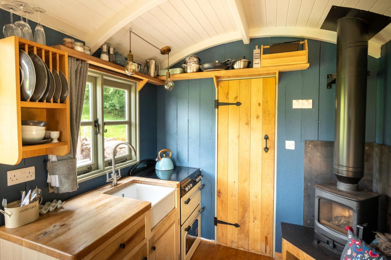 Tilbury Shepherd Huts With Hot Tubs Plus Holiday Cottages West Bagborough Zewnętrze zdjęcie