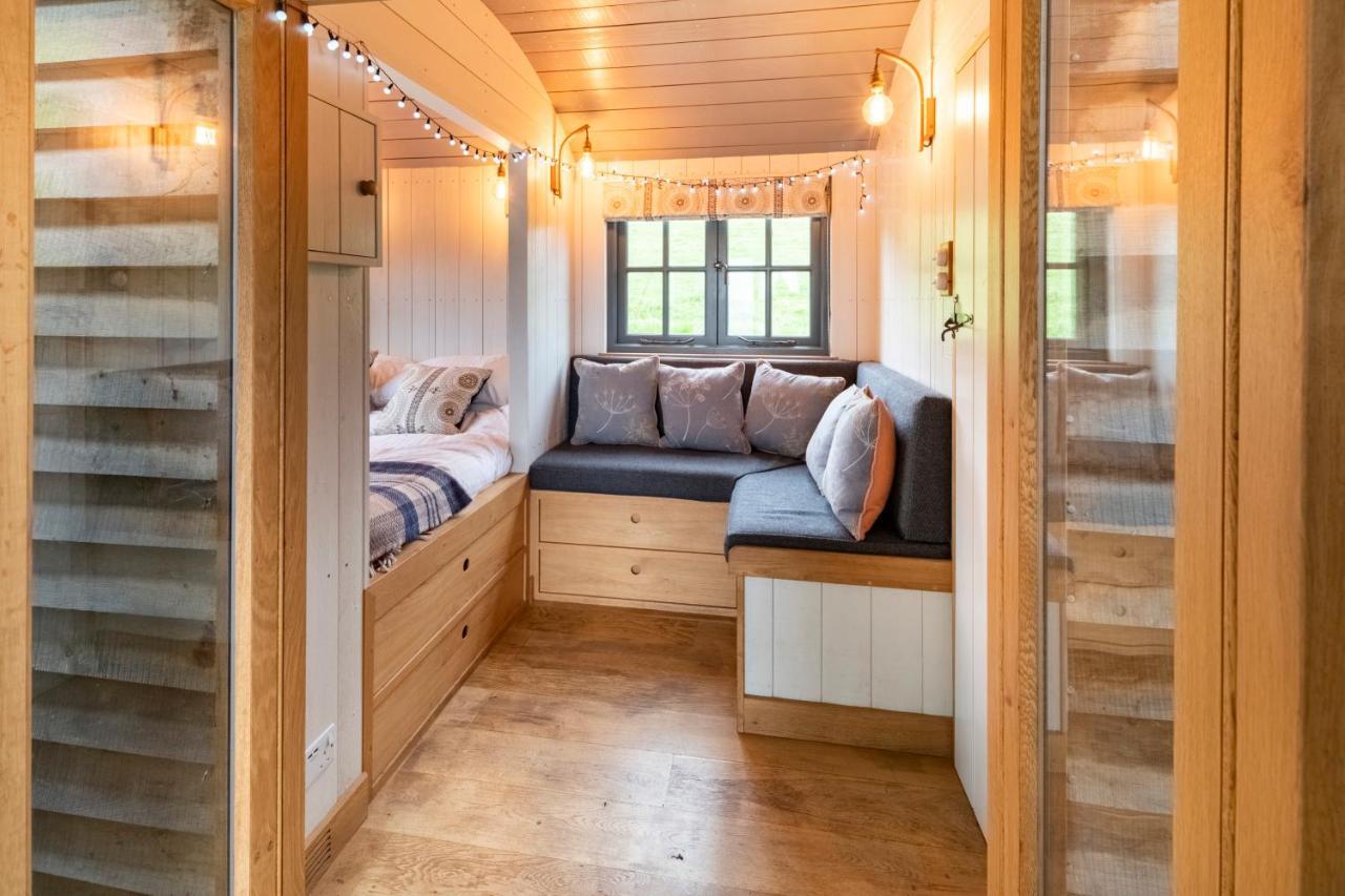 Tilbury Shepherd Huts With Hot Tubs Plus Holiday Cottages West Bagborough Zewnętrze zdjęcie