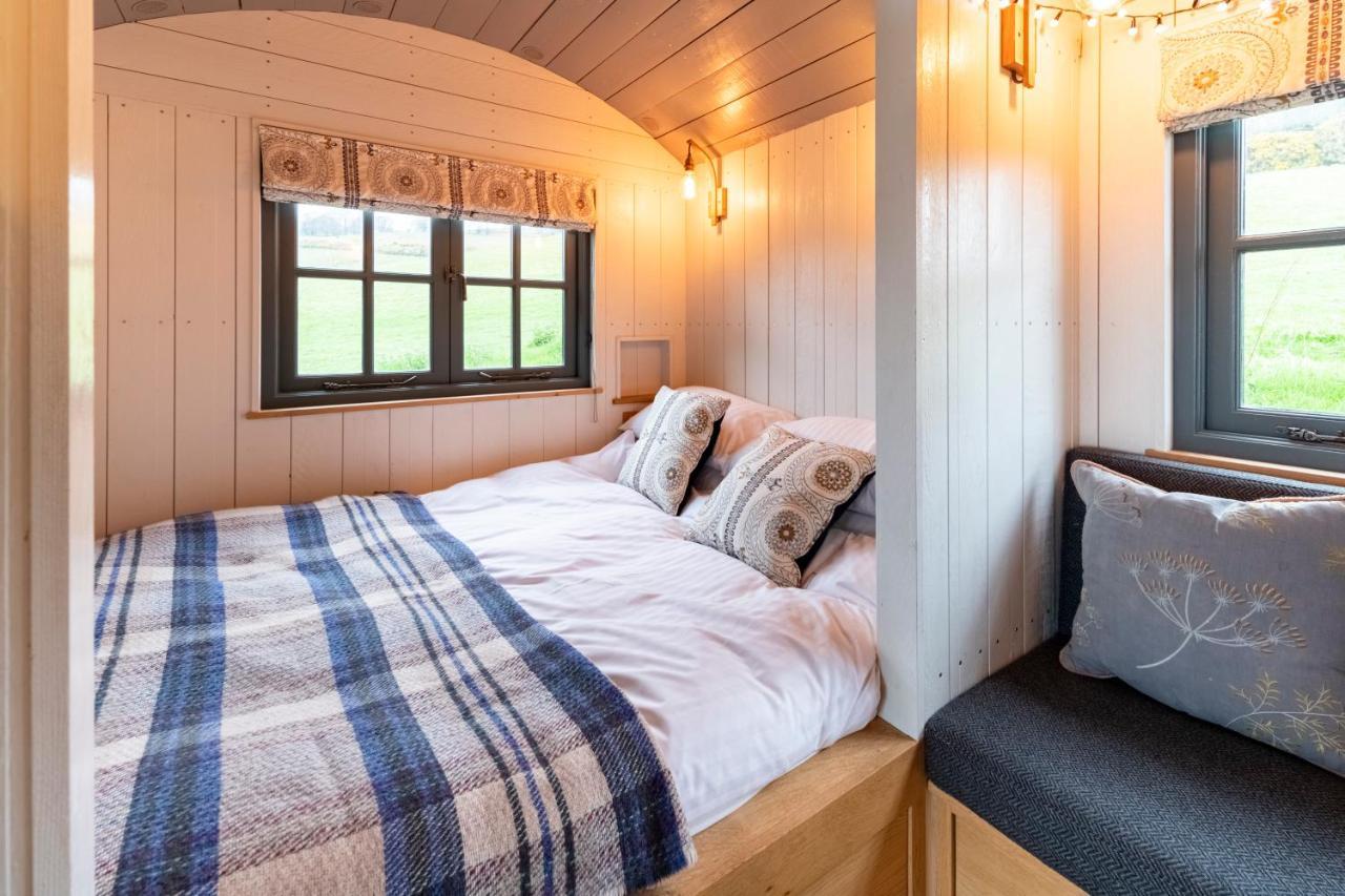 Tilbury Shepherd Huts With Hot Tubs Plus Holiday Cottages West Bagborough Zewnętrze zdjęcie
