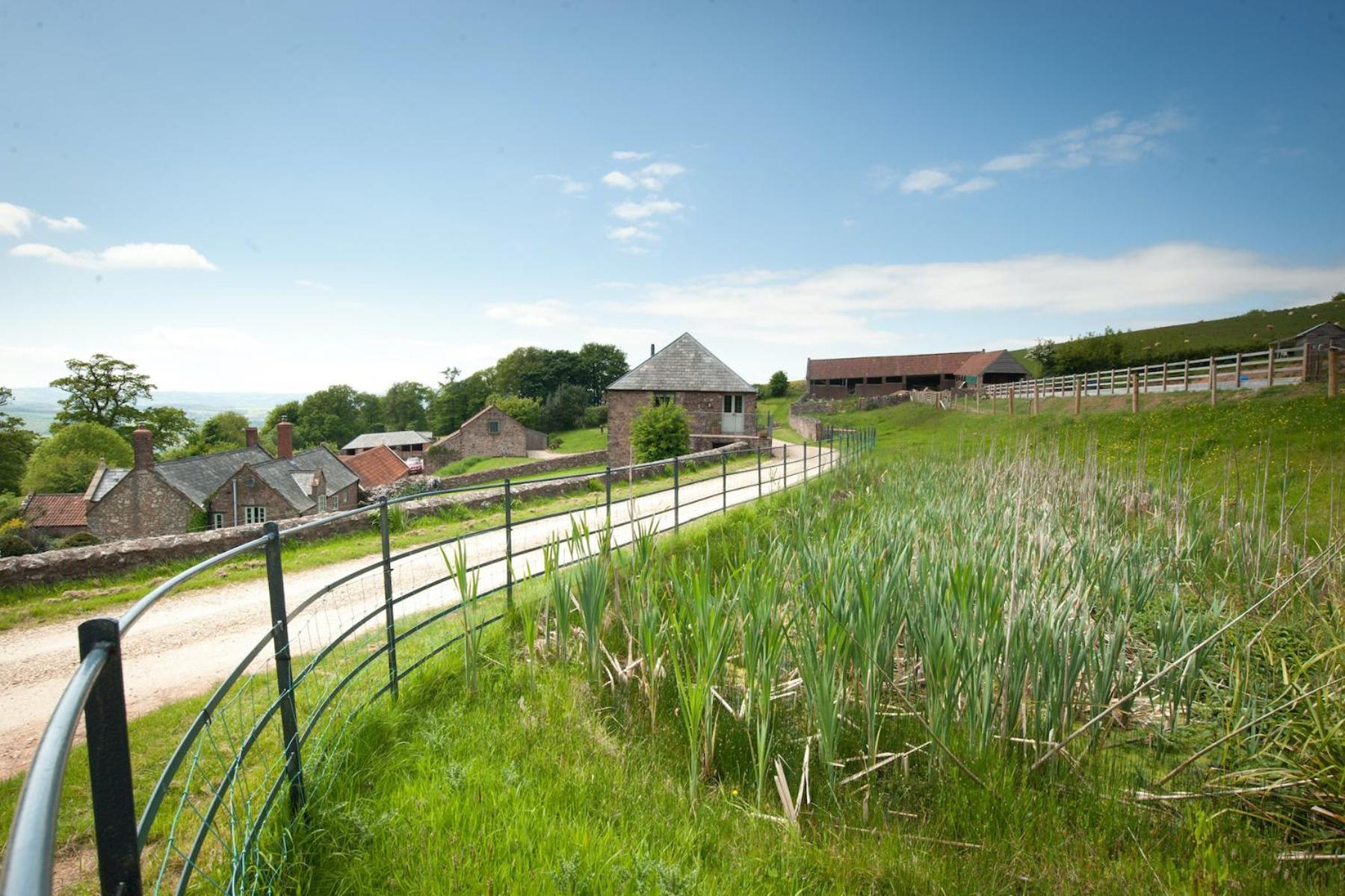 Tilbury Shepherd Huts With Hot Tubs Plus Holiday Cottages West Bagborough Zewnętrze zdjęcie