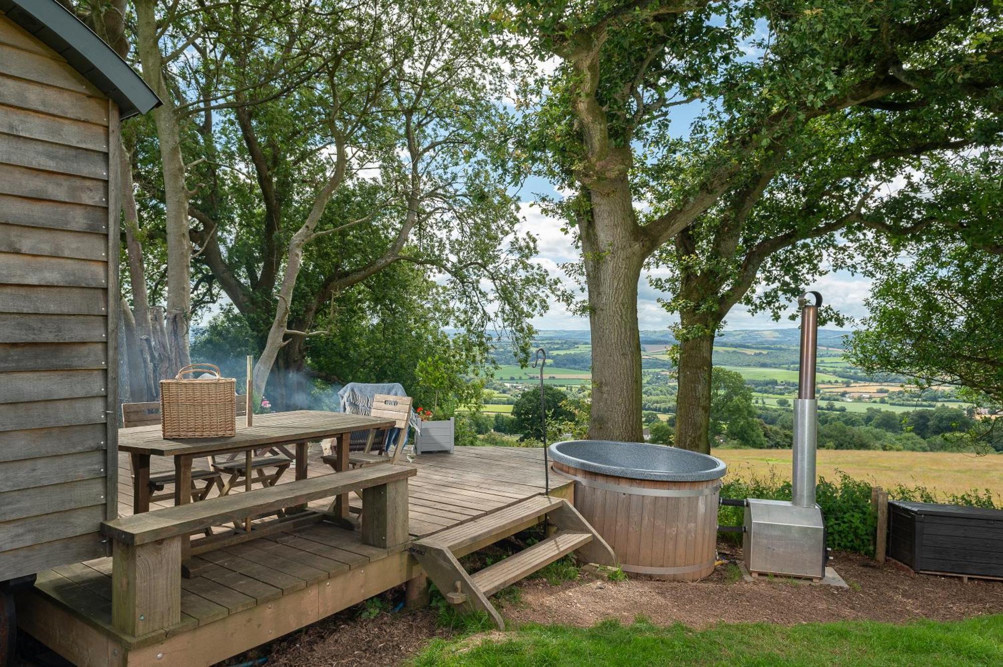 Tilbury Shepherd Huts With Hot Tubs Plus Holiday Cottages West Bagborough Zewnętrze zdjęcie